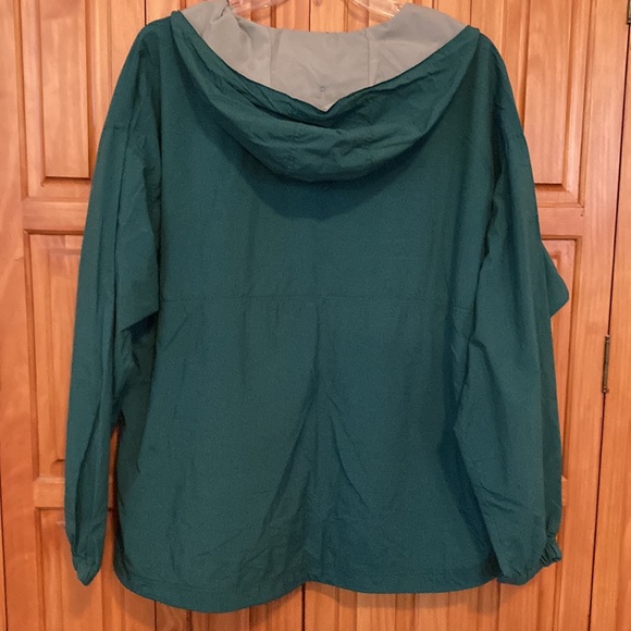 Columbia Sportswear Co; Green & Grey; Hooded (4) Botton Pullover Wind Jacket; - Picture 2 of 6